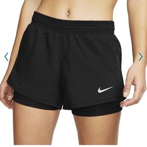 Women’s Nike 2 in 1 Running Shorts